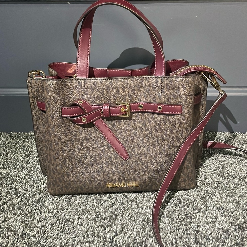 Brown & burgundy Michael Kors hand bag